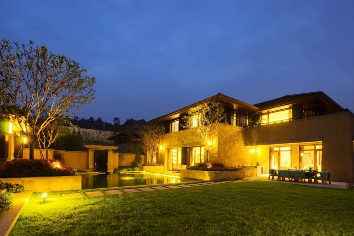 Outdoor Smart Plugs That Handle Any Appliance